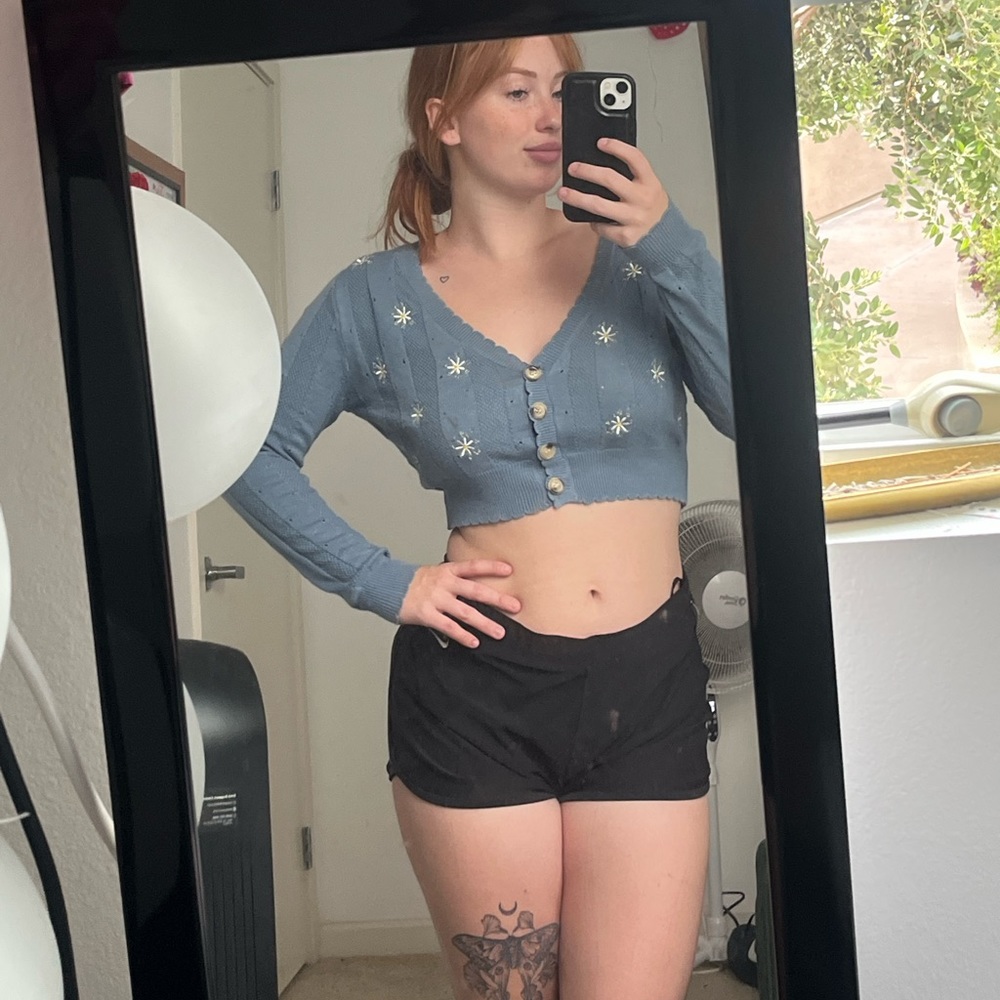 On You long sleeve crop top